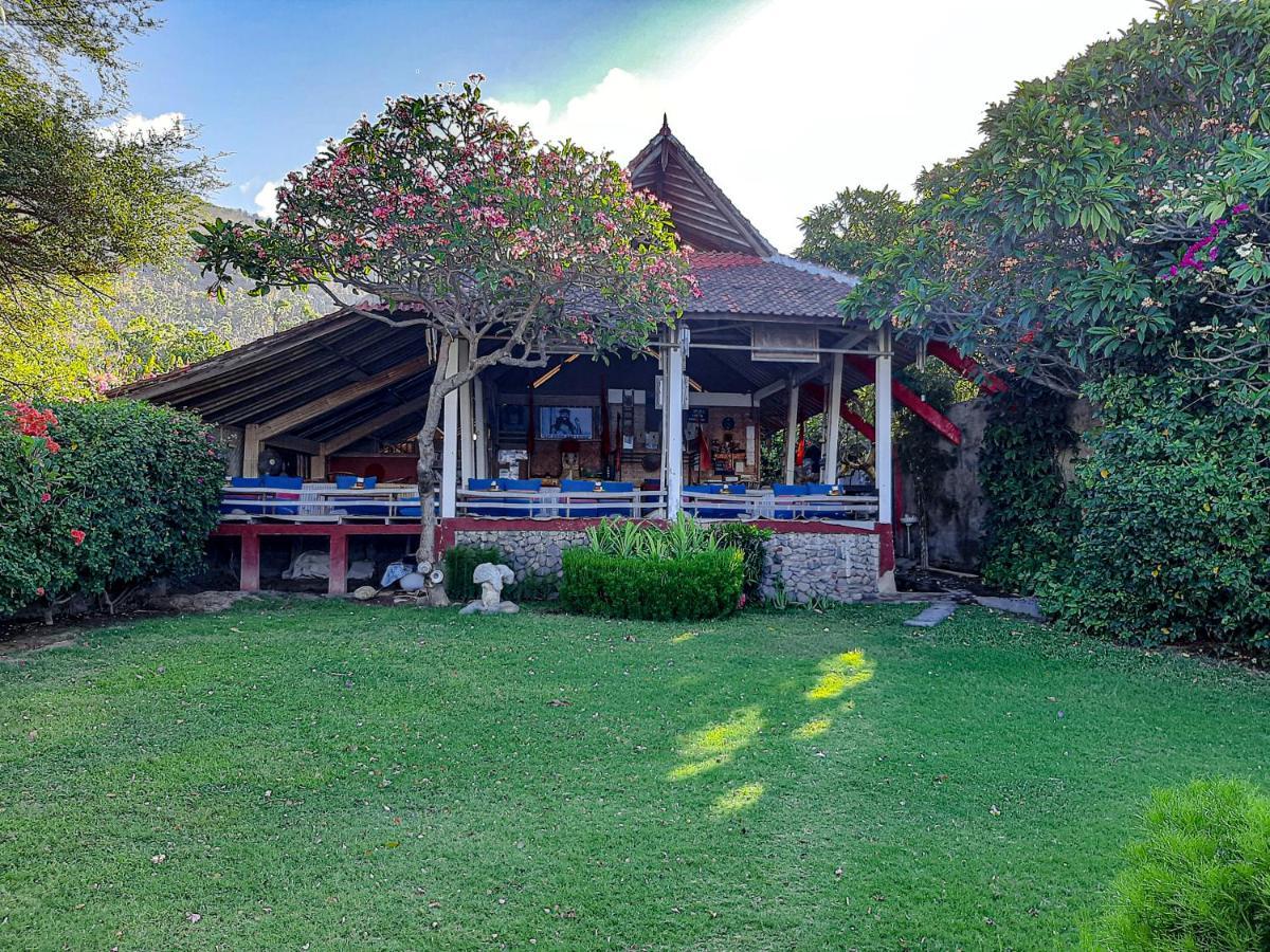 Meditasi Bungalows & Villas Амед Экстерьер фото