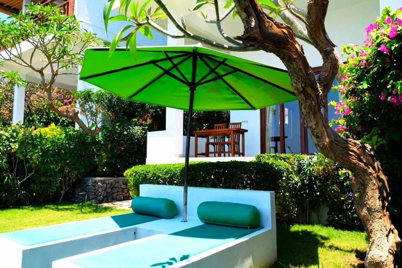 Meditasi Bungalows & Villas Амед Экстерьер фото