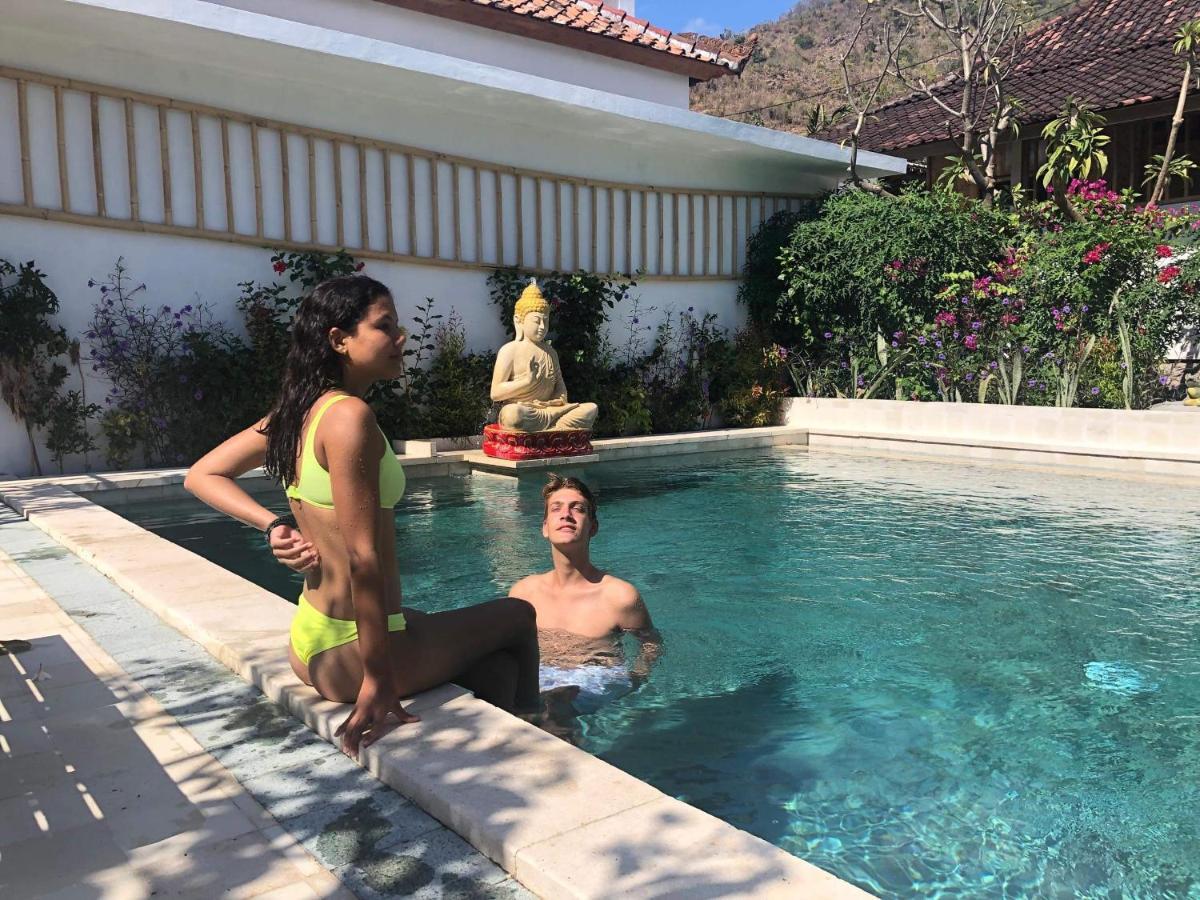 Meditasi Bungalows & Villas Амед Экстерьер фото