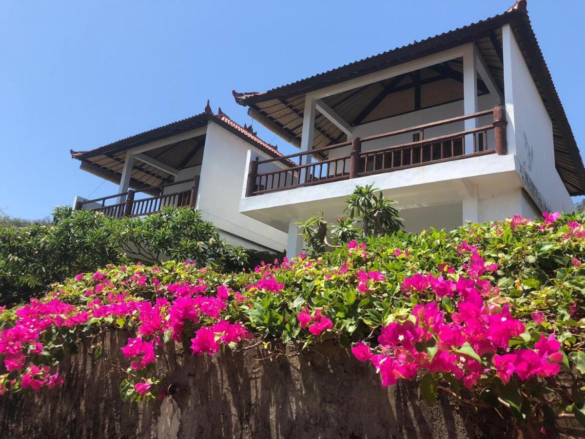 Meditasi Bungalows & Villas Амед Экстерьер фото