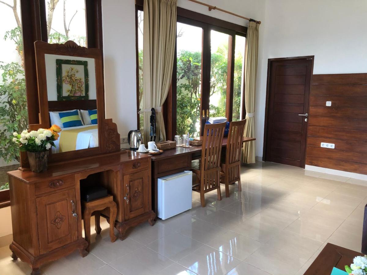 Meditasi Bungalows & Villas Амед Экстерьер фото